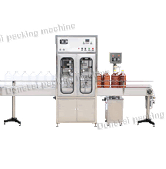 全自動(dòng)茶籽油灌裝機(jī)來襲，你還能淡定么？