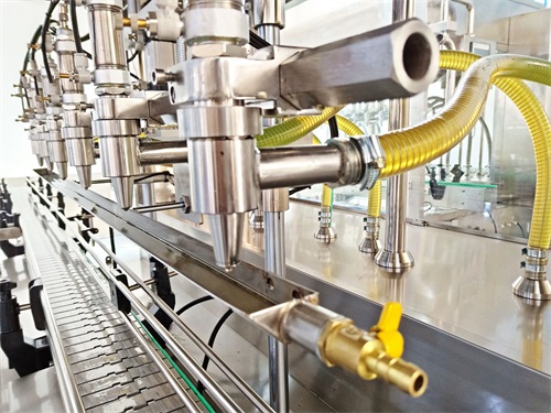 這款半自動(dòng)食用油灌裝機(jī),懂你的小期待